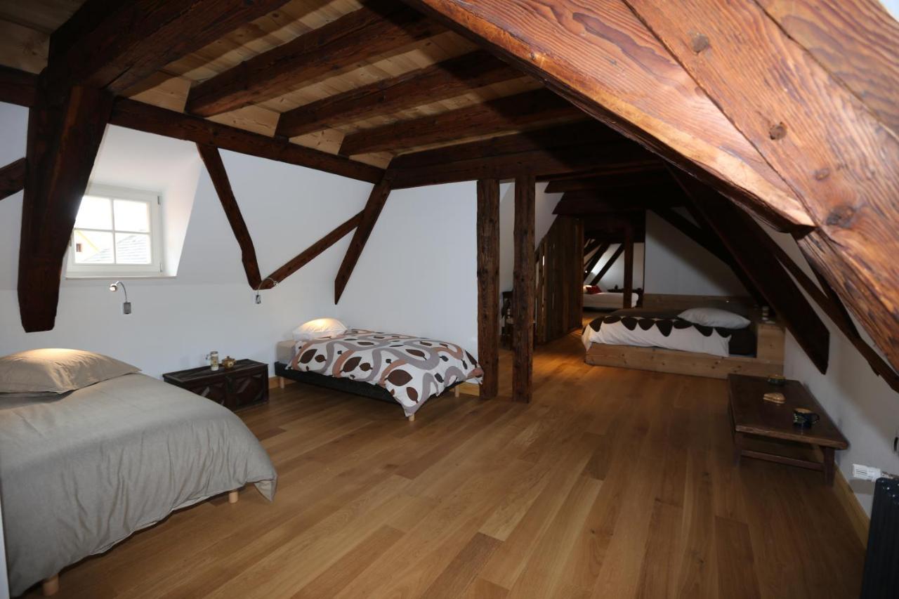 Domaine La Cour Des Nobles - Demeure, Maison Et Appartements Au Coeur De Riquewihr Exterior foto